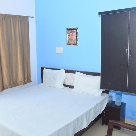 Hotel Chandrasha Villa Ayodhya Dham Ram Mandir 600 Meter المظهر الخارجي الصورة