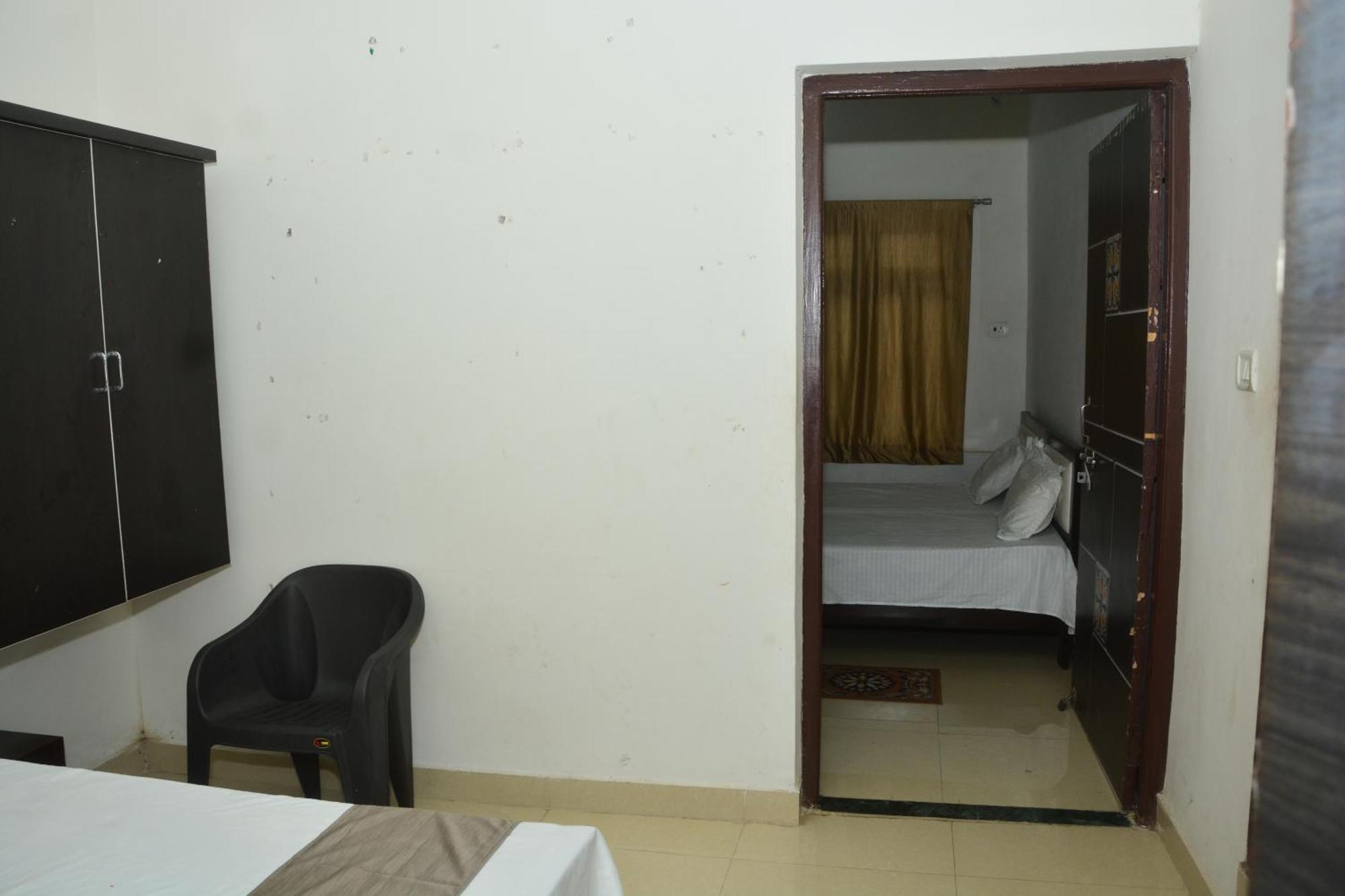 Hotel Chandrasha Villa Ayodhya Dham Ram Mandir 600 Meter المظهر الخارجي الصورة