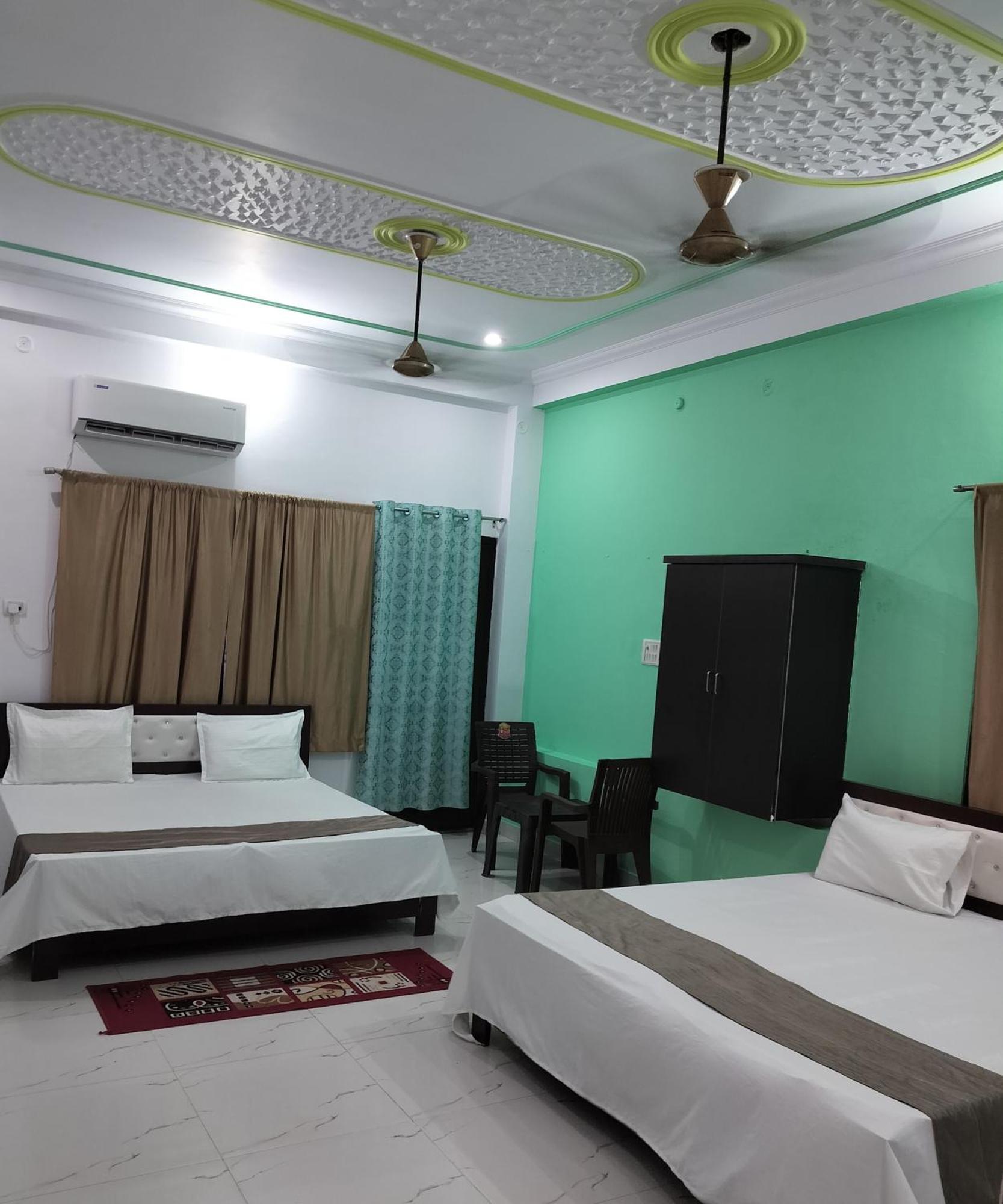 Hotel Chandrasha Villa Ayodhya Dham Ram Mandir 600 Meter المظهر الخارجي الصورة