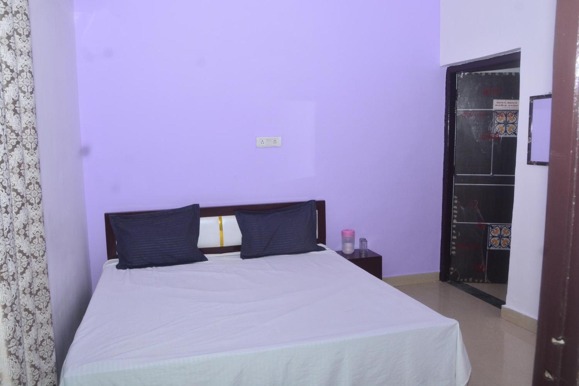 Hotel Chandrasha Villa Ayodhya Dham Ram Mandir 600 Meter المظهر الخارجي الصورة