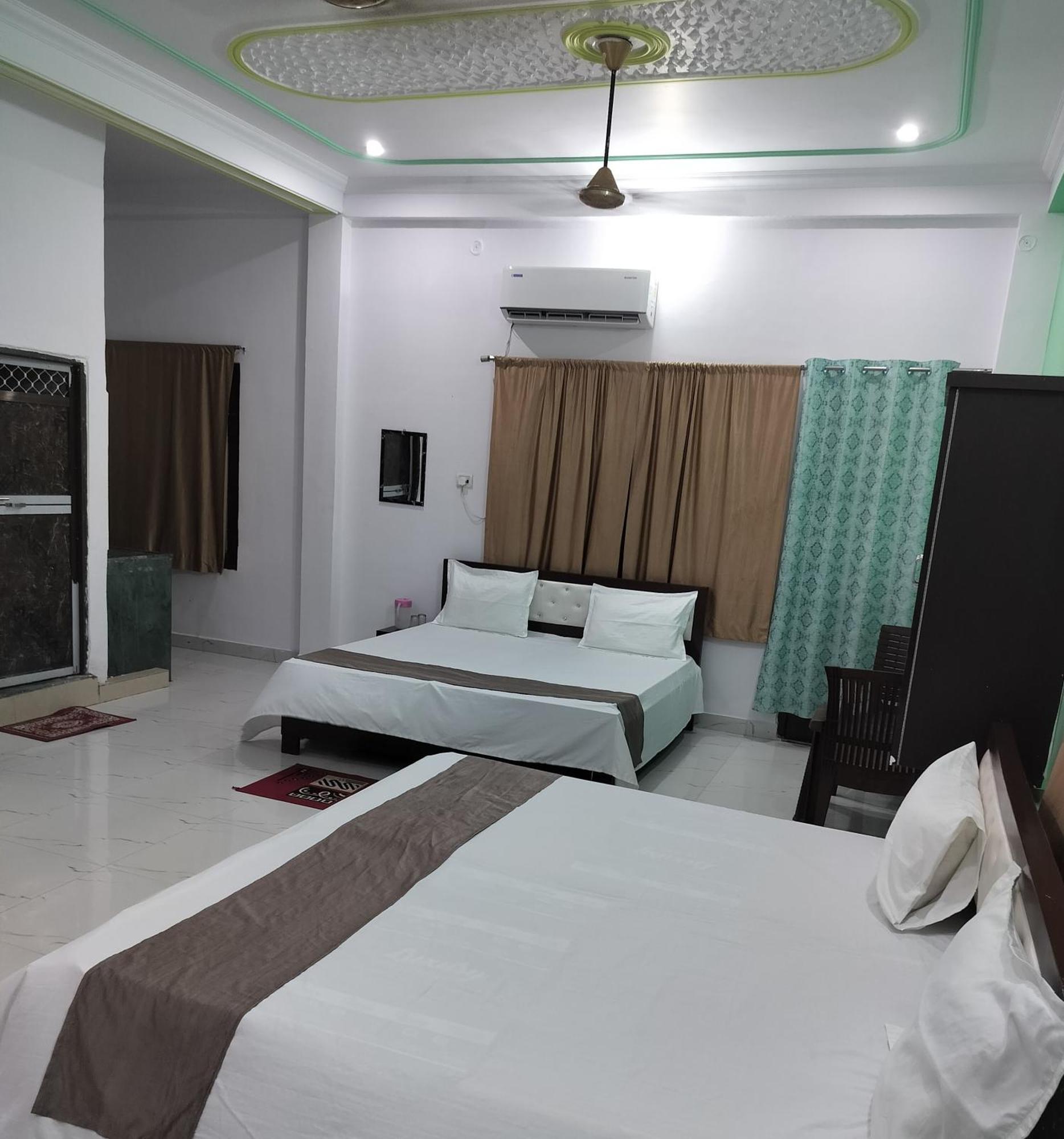 Hotel Chandrasha Villa Ayodhya Dham Ram Mandir 600 Meter المظهر الخارجي الصورة